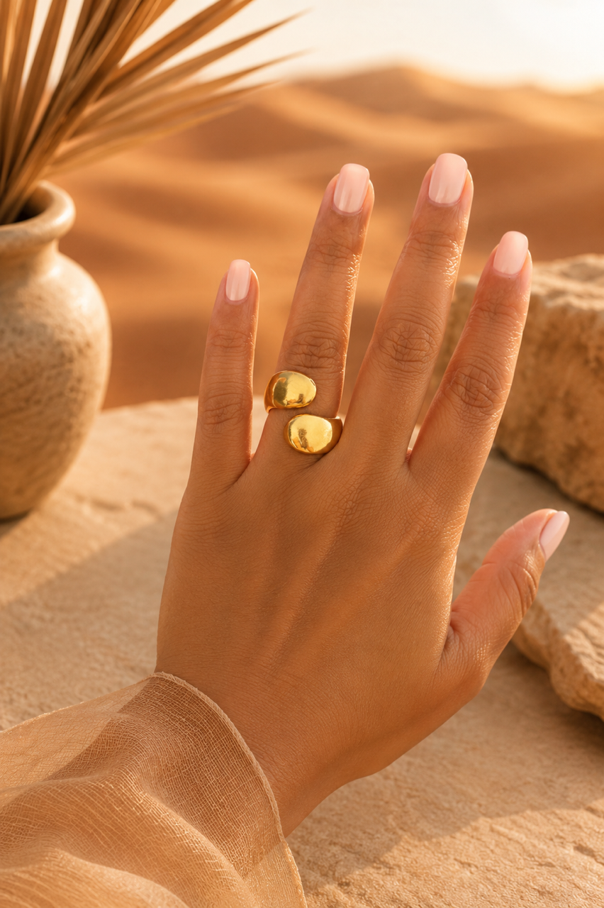 Bague “MARTINE” | Bague ouverte dorée en acier inoxydable