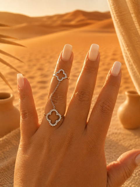 Bague LUCKYA Argentée | Bague double anneau en acier inoxydable argenté & zirconiums