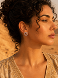 Boucles d'oreilles JAMILA Marron | Boucles fleur en acier inoxydable & zirconiums marron