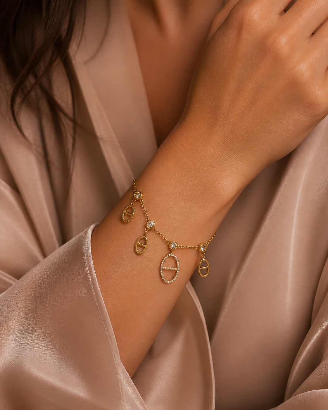Bracelet Aelyra Éclat Signature | Bracelet charms acier inoxydable doré